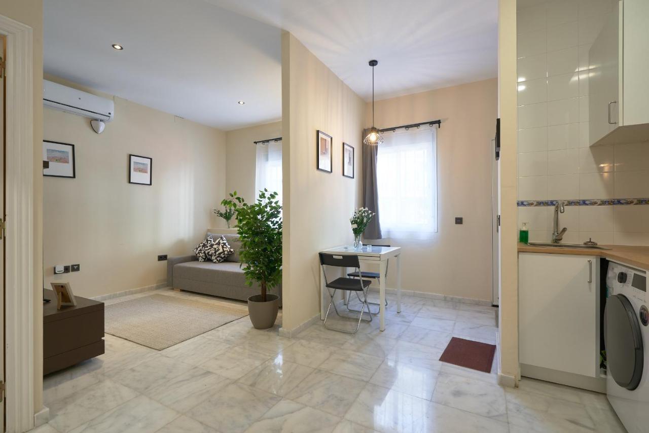 Apartamentos Tejares De Triana 16B Seville Exterior photo